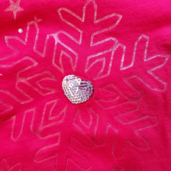 👍4 for $20👍 Snowflake ❄ Shirt, 4-5 - Picture 3 of 4